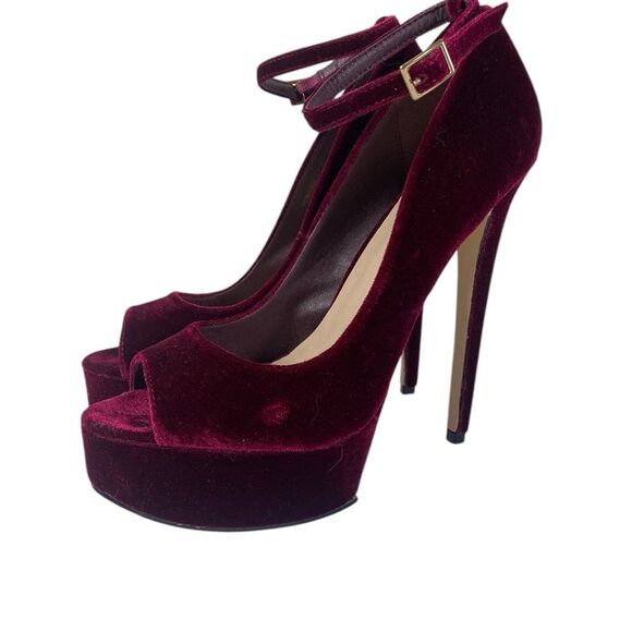 Red Velvet 10 M Stilettos with cushioned soles and ankle strap very sexy - Picture 2 of 8